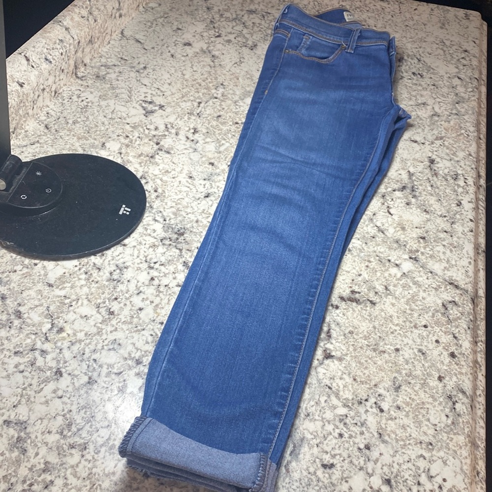 Free people size 25 Skinny Jeans cuffed